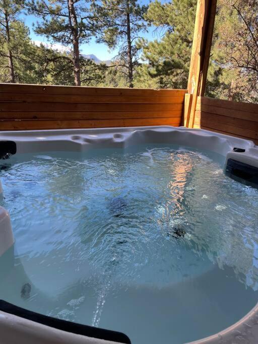 Private Hot Tub Overlooking Pikes Peak วูดแลนด์พาร์ค ภายนอก รูปภาพ