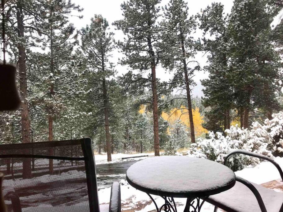 Private Hot Tub Overlooking Pikes Peak วูดแลนด์พาร์ค ภายนอก รูปภาพ